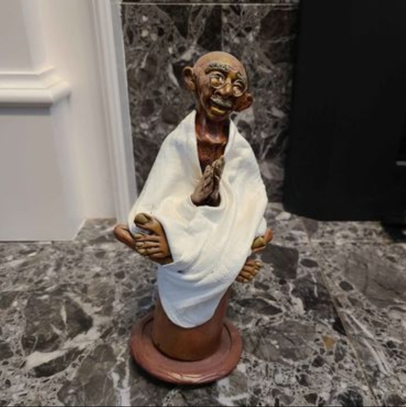 Gandhi figurine incense holder - Picture 2 of 3